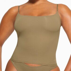 Skims Fits Everybody Cami Khaki
